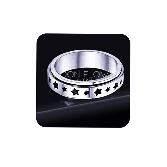 Black Star Anxiety Fidget Spinner Ring - Picture 2 of 8